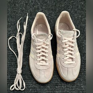 Adidas Spezial in Wonder Taupe/linen gum